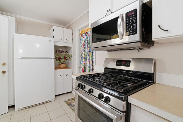 712 Yucca Ave., Myrtle Beach, SC 29577