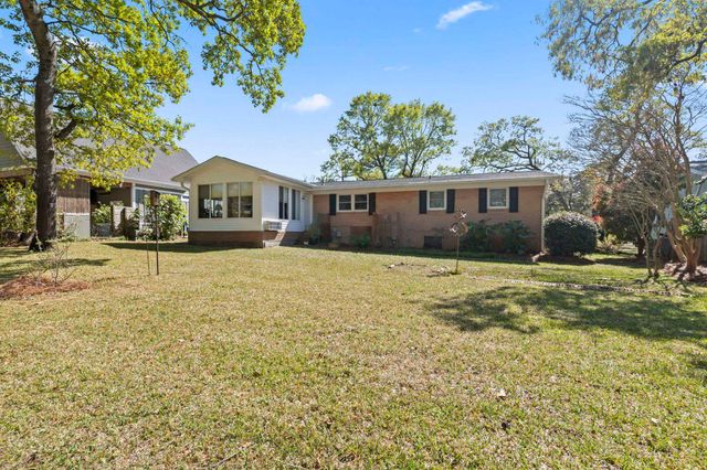 712 Yucca Ave., Myrtle Beach, SC 29577