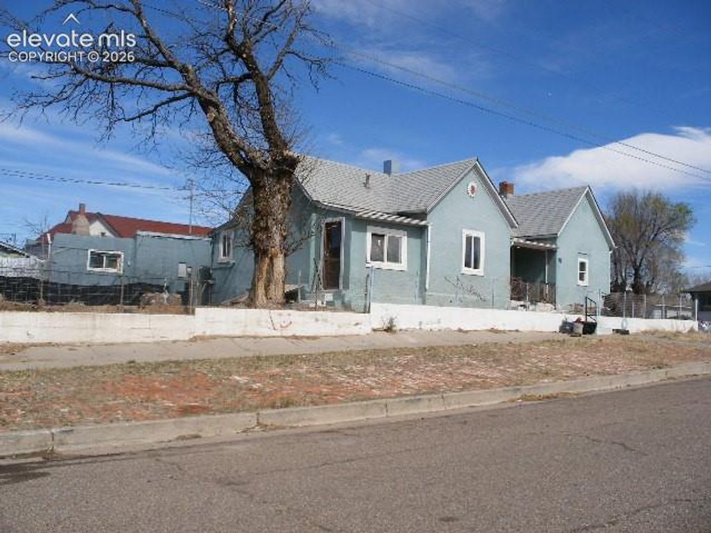 831 Currie Street, Pueblo, CO 81004 — photo 2
