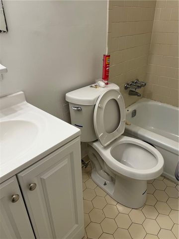 4433 Bennett LN, Virginia Beach, VA 23462