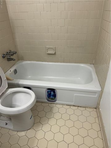 4433 Bennett LN, Virginia Beach, VA 23462