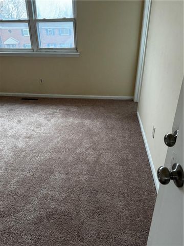 4433 Bennett LN, Virginia Beach, VA 23462