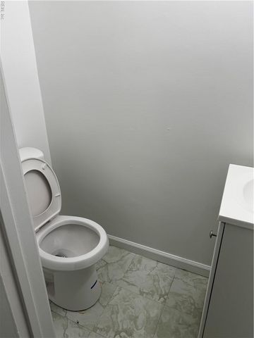 4433 Bennett LN, Virginia Beach, VA 23462