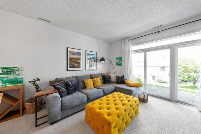 849 Providence Drive, Shakopee, MN 55379