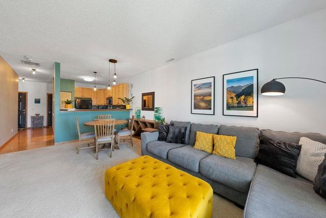 849 Providence Drive, Shakopee, MN 55379