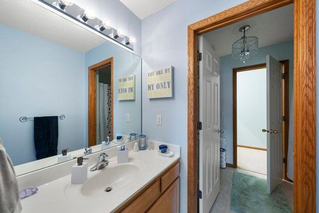 849 Providence Drive, Shakopee, MN 55379