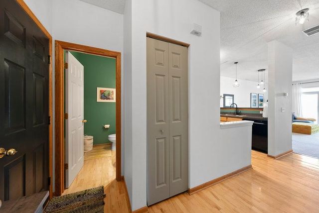 849 Providence Drive, Shakopee, MN 55379