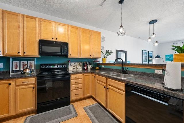 849 Providence Drive, Shakopee, MN 55379