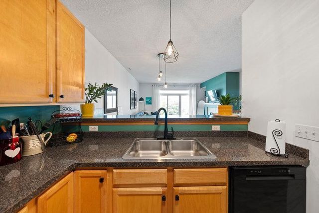 849 Providence Drive, Shakopee, MN 55379