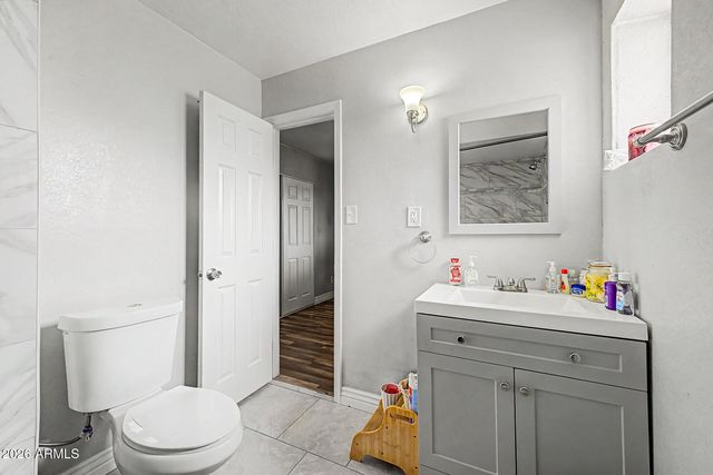 5827 W MONTECITO Avenue, Phoenix, AZ 85031