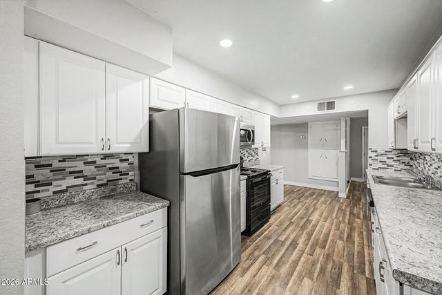 5827 W MONTECITO Avenue, Phoenix, AZ 85031