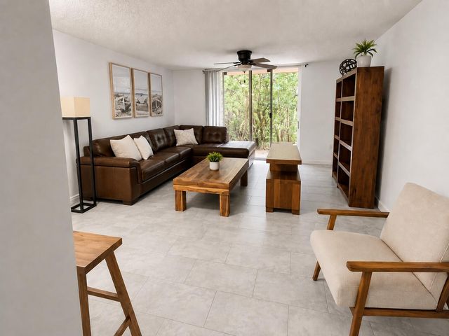 1100 Scotia Drive 102, Hypoluxo, FL 33462