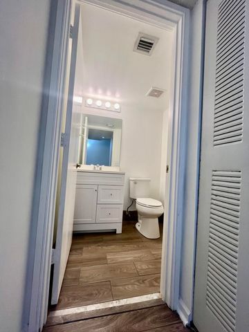 1100 Scotia Drive 102, Hypoluxo, FL 33462