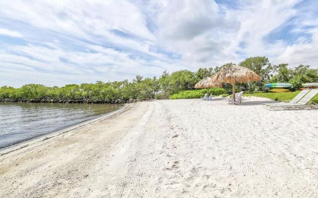 1100 Scotia Drive 102, Hypoluxo, FL 33462