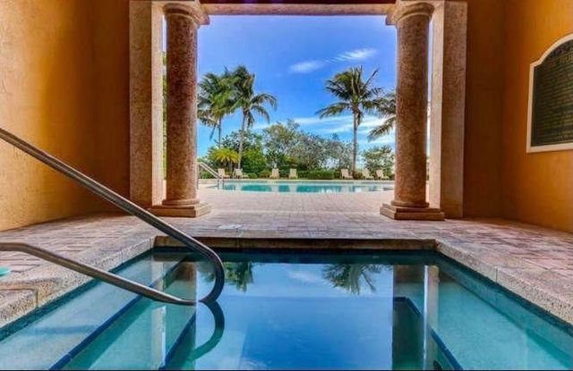 1100 Scotia Drive 102, Hypoluxo, FL 33462