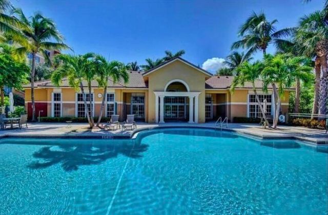 1100 Scotia Drive 102, Hypoluxo, FL 33462