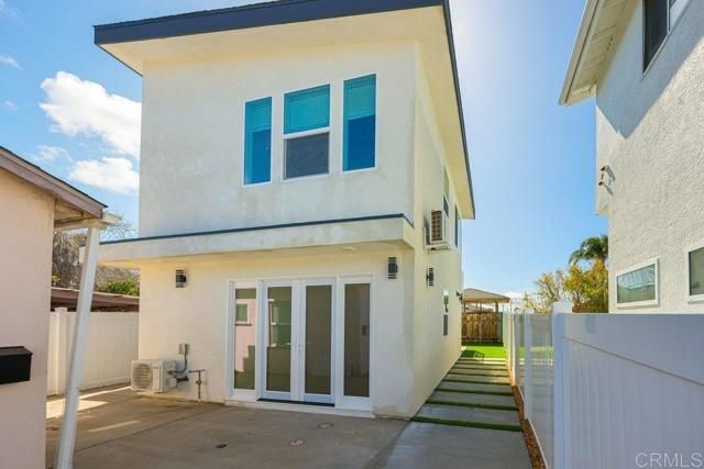 3839 Baker St, San Diego, CA 92117