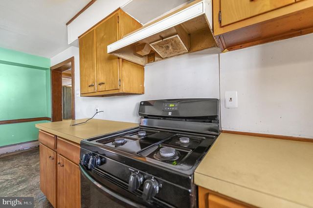 302 GARTH RD, Oreland, PA 19075