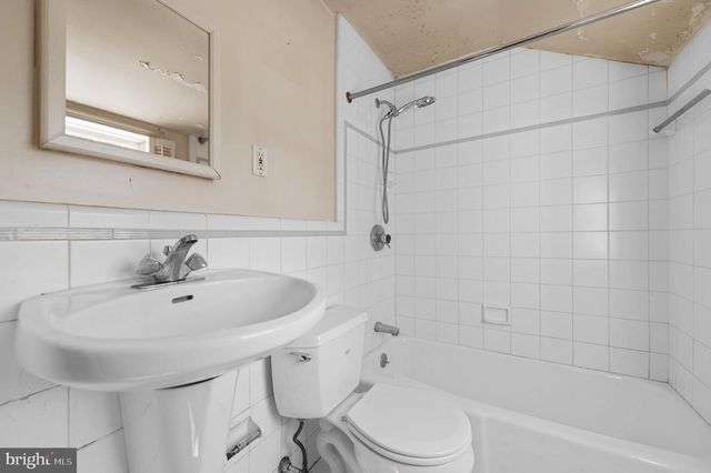 302 GARTH RD, Oreland, PA 19075