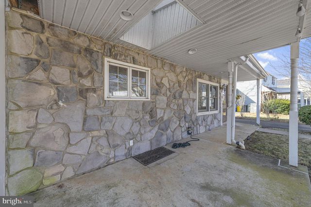 302 GARTH RD, Oreland, PA 19075