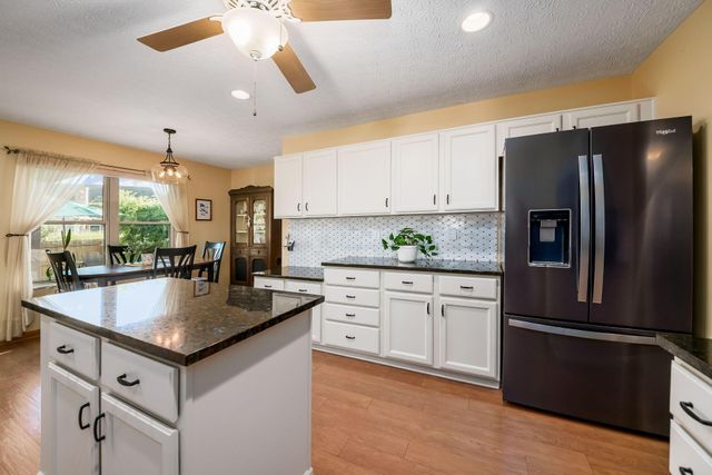 2383 Birch Bark Trail, Grove City, OH 43123