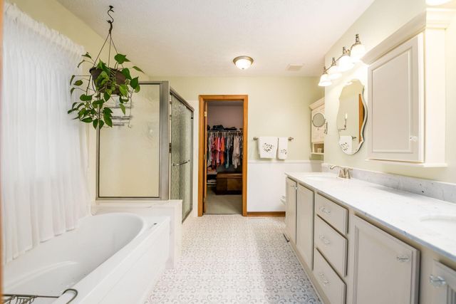 2383 Birch Bark Trail, Grove City, OH 43123