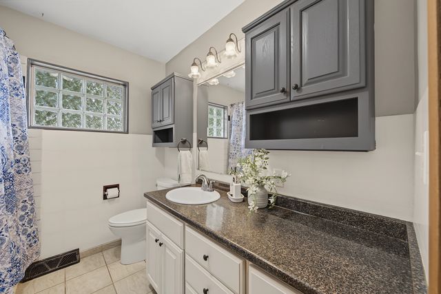 212 Garden Road, Ames, IA 50010