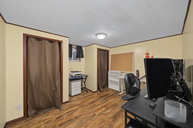 212 Garden Road, Ames, IA 50010