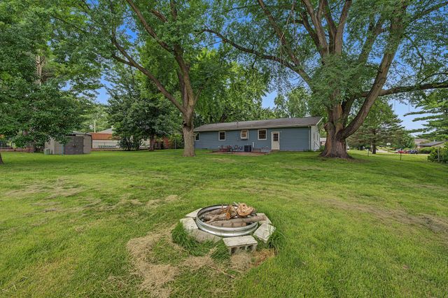 212 Garden Road, Ames, IA 50010