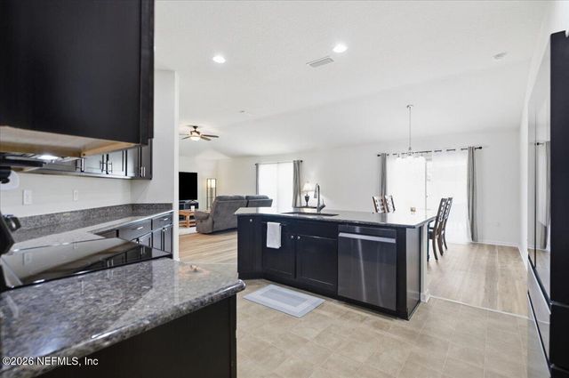 12401 ACOSTA OAKS Drive, Jacksonville, FL 32258