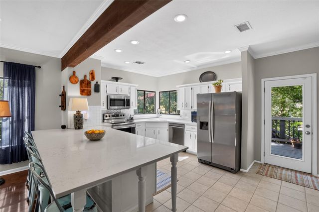 1911 Stoneridge RD, Austin, TX 78746