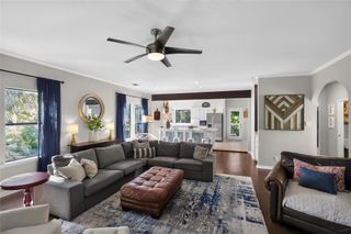 1911 Stoneridge RD, Austin, TX 78746