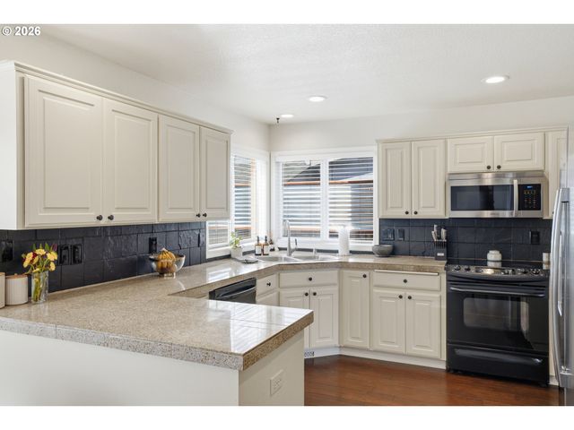 2511 Nw 116TH St, Vancouver, WA 98685