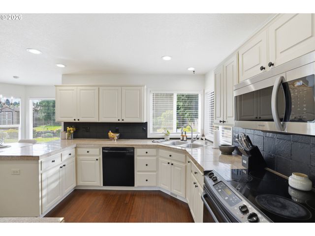 2511 Nw 116TH St, Vancouver, WA 98685