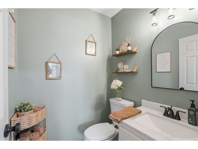 2511 Nw 116TH St, Vancouver, WA 98685