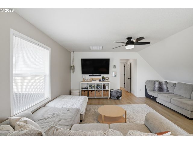 2511 Nw 116TH St, Vancouver, WA 98685