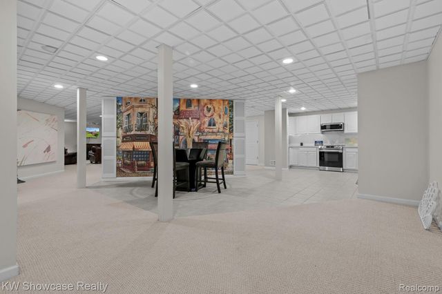 288 Prestwick Trail, Highland Charter Township, MI 48357