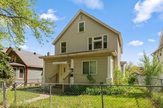 906 5th Street E, Saint Paul, MN 55106