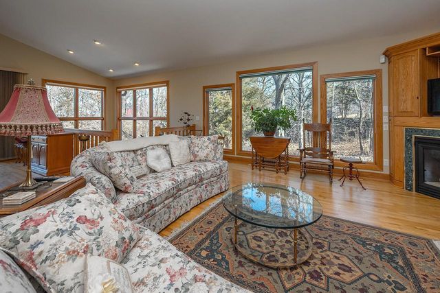 432 Stonewall COURT, Burlington, WI 53105