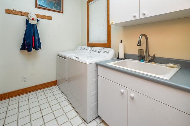 432 Stonewall COURT, Burlington, WI 53105