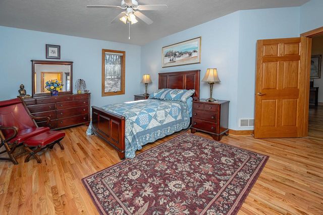 432 Stonewall COURT, Burlington, WI 53105