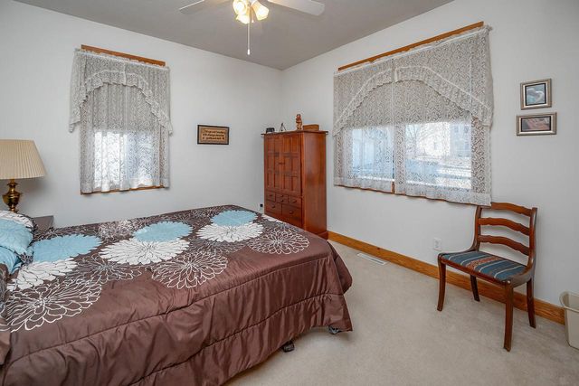 432 Stonewall COURT, Burlington, WI 53105