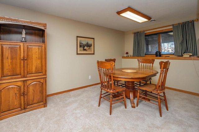 432 Stonewall COURT, Burlington, WI 53105