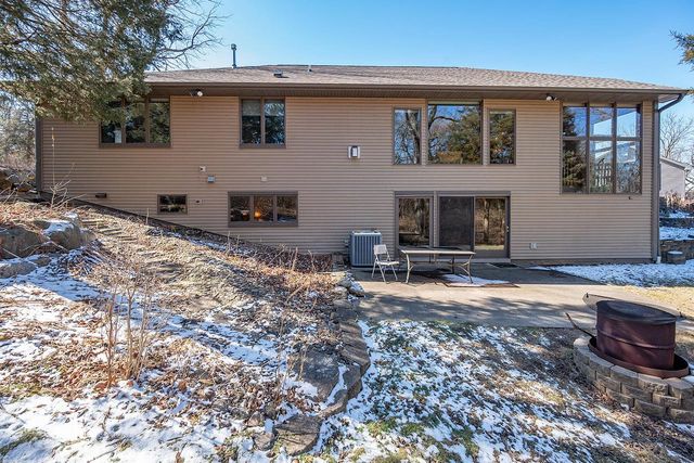 432 Stonewall COURT, Burlington, WI 53105