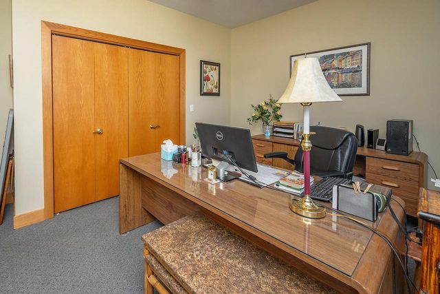 432 Stonewall COURT, Burlington, WI 53105