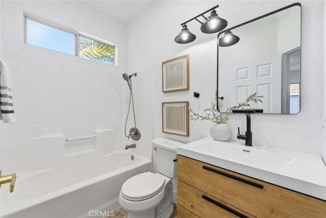 29 Hulsea, Aliso Viejo, CA 92656