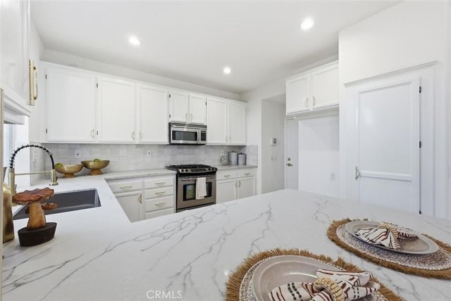 29 Hulsea, Aliso Viejo, CA 92656