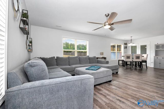 114 White Rock Drive, Harvest, AL 35749