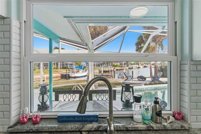 1960 W MARION AVENUE, Punta Gorda, FL 33950