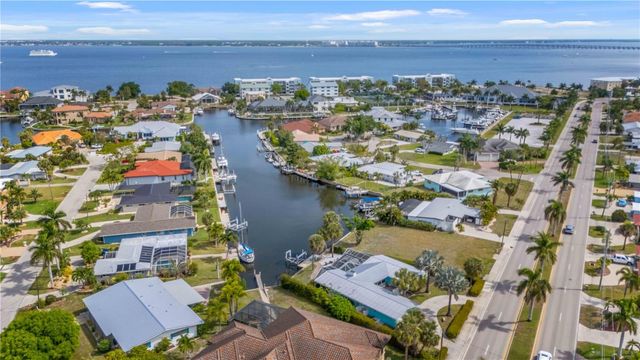 1960 W MARION AVENUE, Punta Gorda, FL 33950